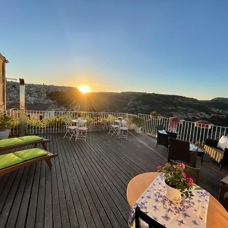 Reusuite Guest house Ragusa