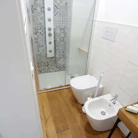 Konukevi Reusuite 4*