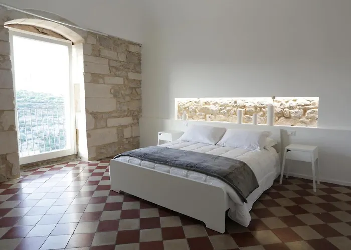 Reusuite Ragusa
